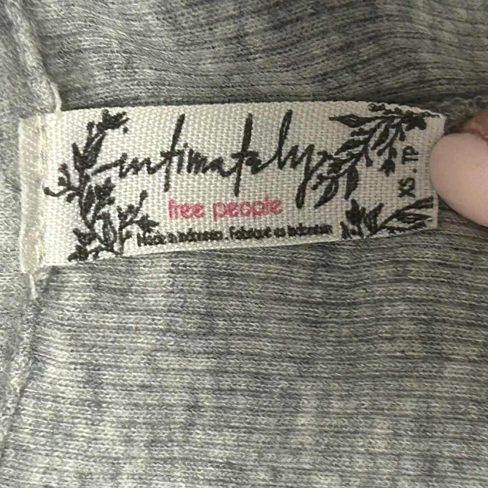 Women's Free People 3/4 Crop Gray Ribbed Tank - XS - Picture 8 of 8